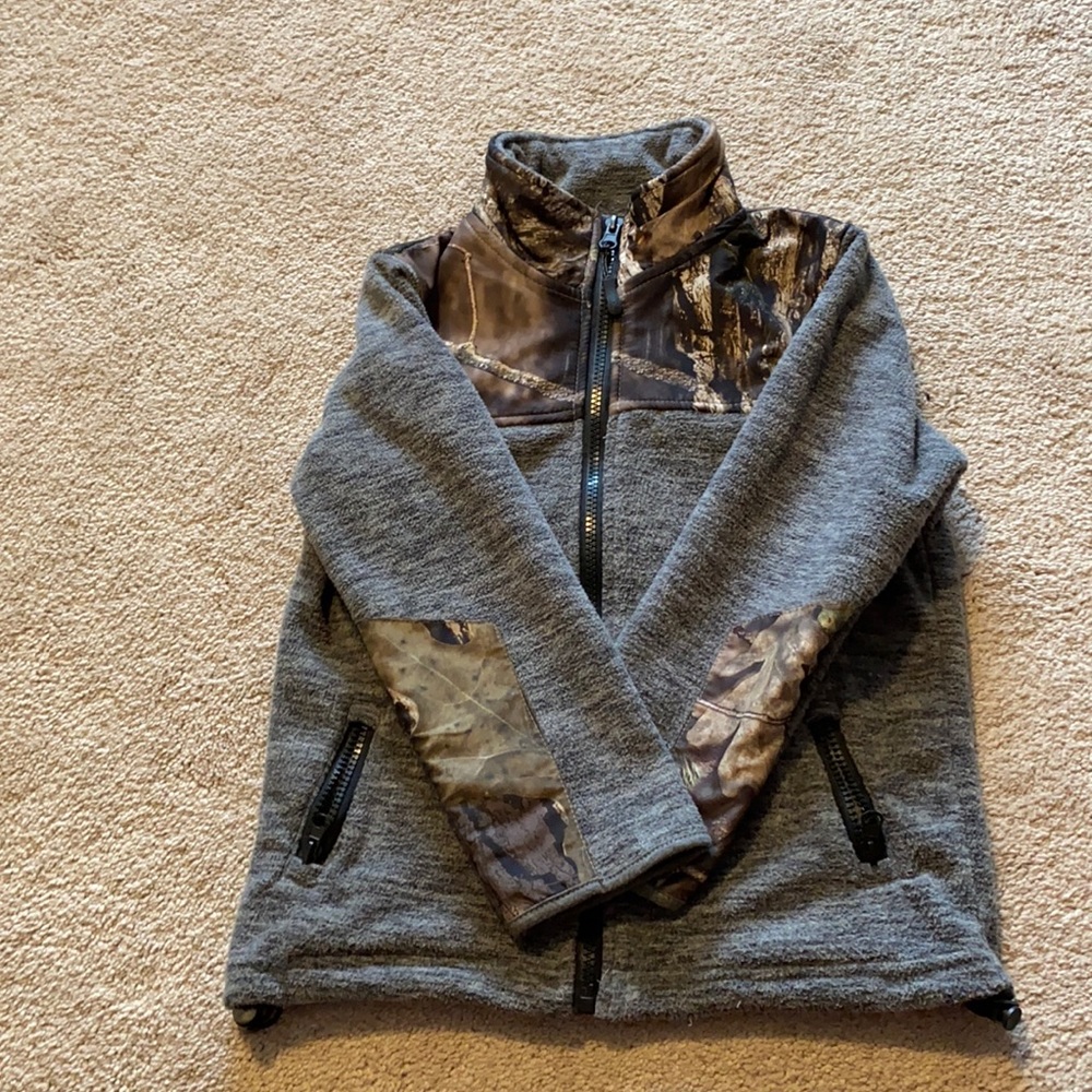 5T gray and camo fleece